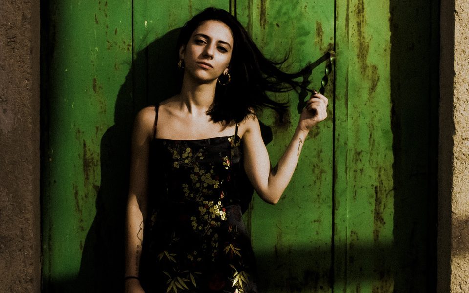 Interview: Sarah Krimson impresses with an infectious pop-rock single 'Alice' and drops remixes EP.