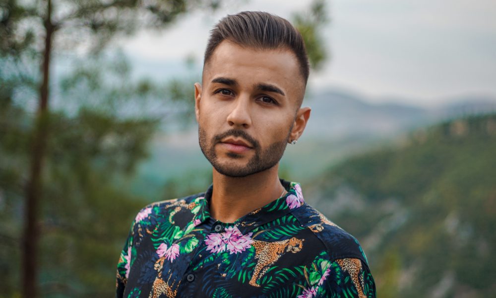 Melahnin Tied to you