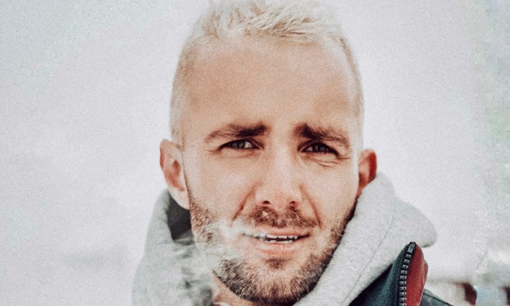 Interview: Lee Rixson Shares Insights on His Musical Journey