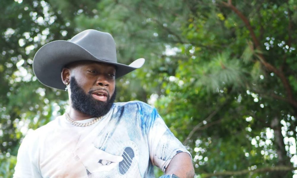 Explore The Essence of Trap Rock Music With Ak-Vibe’s Latest Single "RockStar"