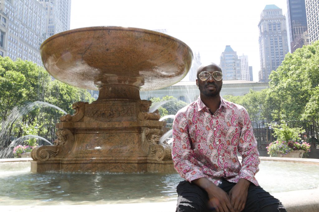 Mugugu MS. Blue Eyes