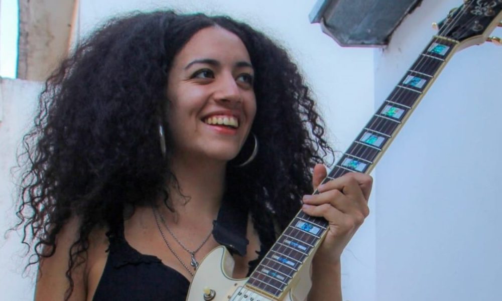 Argentina-Based Guitarist and Musician Juli Rexton Gives an Ode to Life in Her Inspired Composition “The Meaning of Life” off of Her New “Lost Old Tapes” Album.