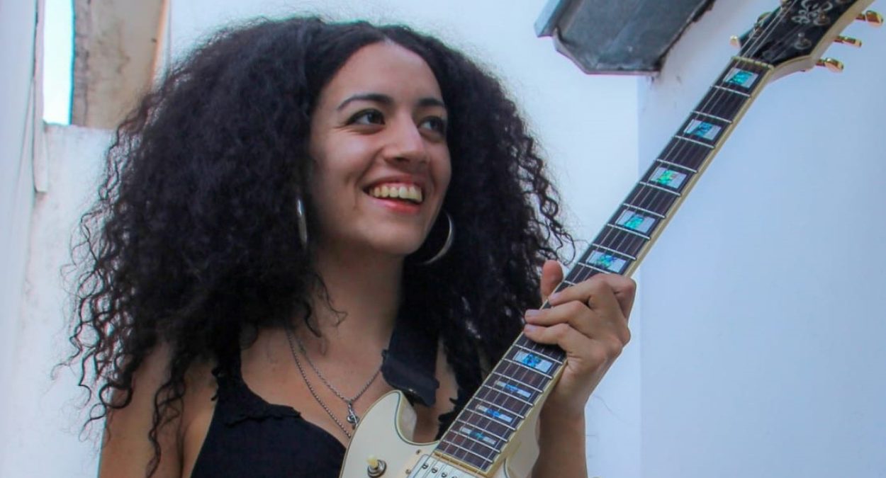 Argentina-Based Guitarist and Musician Juli Rexton Gives an Ode to Life ...