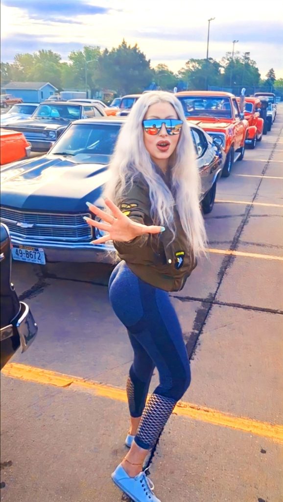 Kat Caroline - Shooting Star