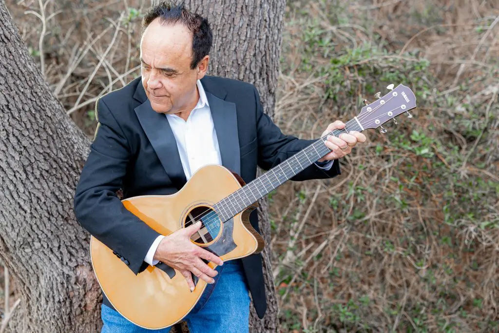 The Spotlight Is on Singer-Songwriter Wes Dean With His New Single, “Do You Really Love Me”