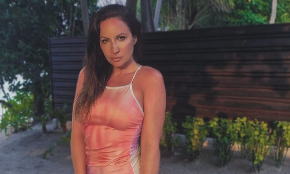 Pop Music Sensation Rebecca Ray Fascinates and Enthralls Once More With Her New Single “Sleeping on You.”