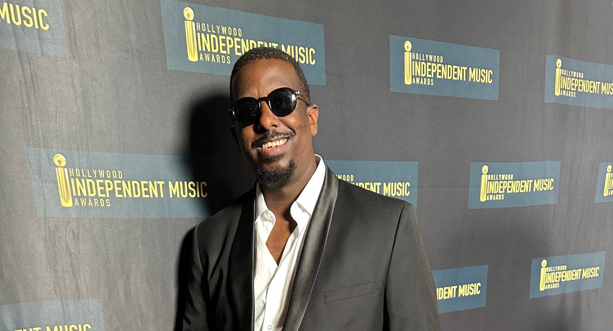 Chris Scott, Head of Production at Level Up Music Productions and Los Angeles-Based Artist, Evokes Nostalgia and Warmth with "GYT (Grab Your Twin)"