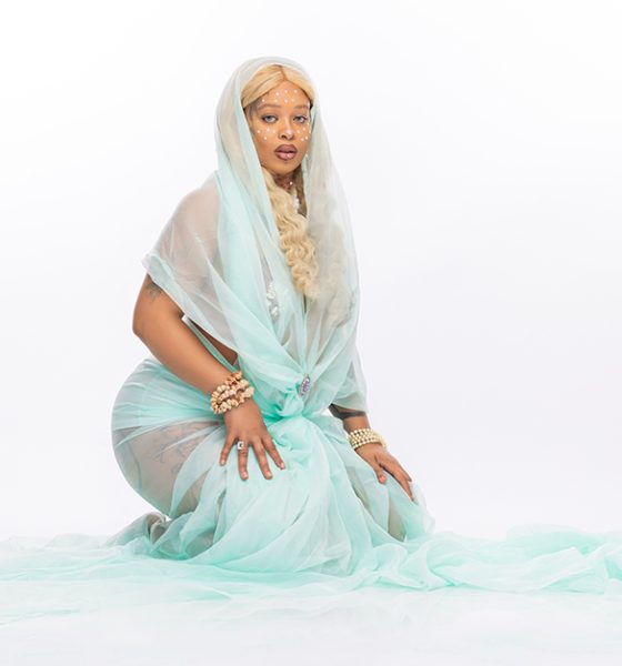 Aquaa Mermaid Delivers an Electrifying Remix of Her Critically Acclaimed Track “What Do U Know.”