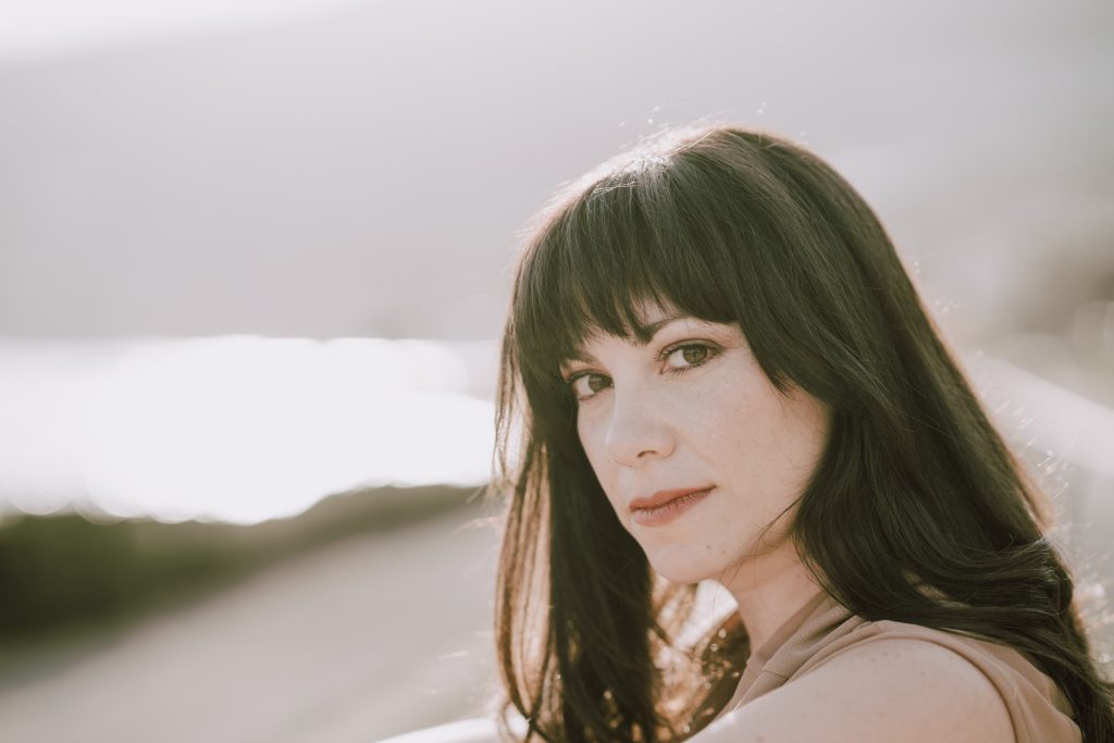 Italian Songstress Arimatea’s Latest Single, “Loved (I Am Surrounded by Love),” Soulfully and Emotionally Taps into a Common Human Experience.