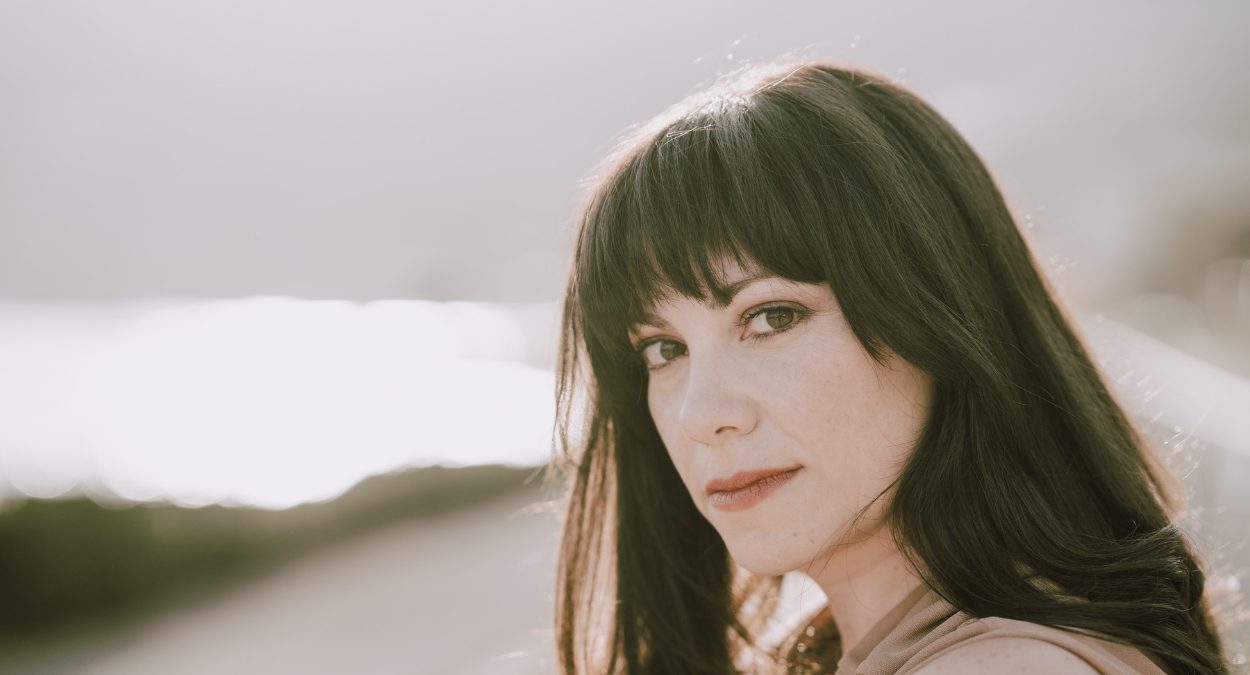 Italian Songstress Arimatea’s Latest Single, “Loved (I Am Surrounded by Love),” Soulfully and Emotionally Taps into a Common Human Experience.