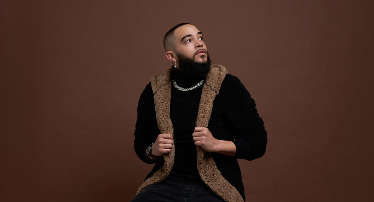 Seamlessly Blending the Retro and Futuristic, ALEXX Commands the Airwaves With His New Anthem “Vulnerable” Featuring Bri Biase