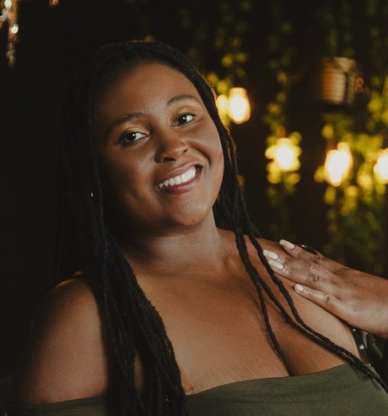 Multitalented R&B songstress Alecia Hightower is set to release her new “STEPPING STONES” EP.