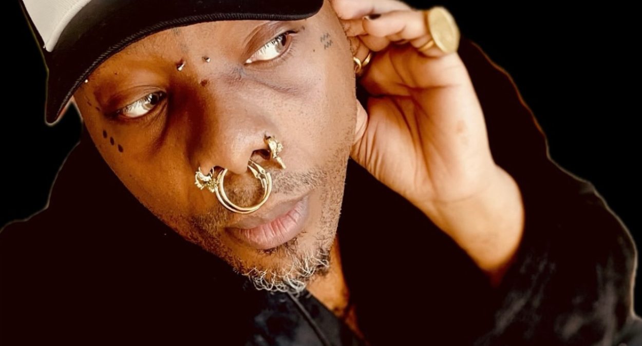 Multifaceted artist, producer, composer, and performer Antonio Eyez returns with a project unmistakably hers, dubbed “DEVILS MUSIC”